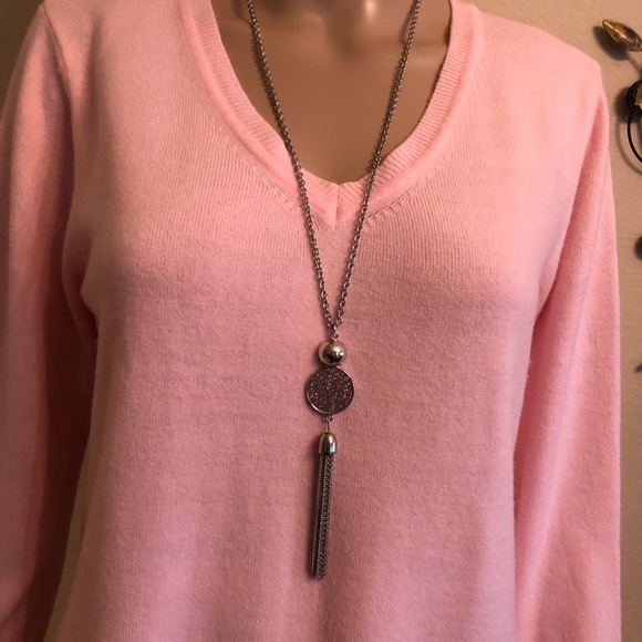 Basic Editions Sweaters - 💼 H.P. soft pink V neck sweater! 💕Sz.L